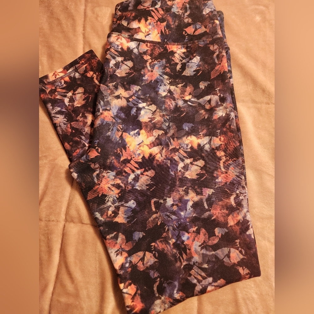 NWOT- Jockey Floral Patterned Leggings Size Xl